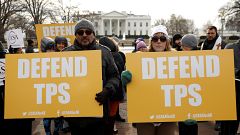 Protesta ante la Casa Blanca por el fin del TPS para los salvadoreños