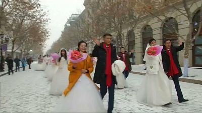 34 Çinli çift Harbin Uluslararası Buz Festivali'nde dünya evine girdi