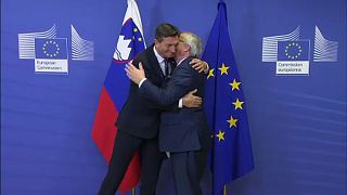 Európai Bizottság: Rendezni kell a szlovén-horvát határvitát
