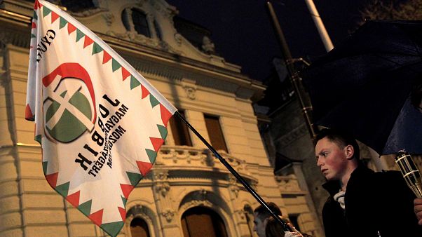 Um milhão de euros de multa para principal partido da oposição Um milhão de euros de multa para principal partido da oposição