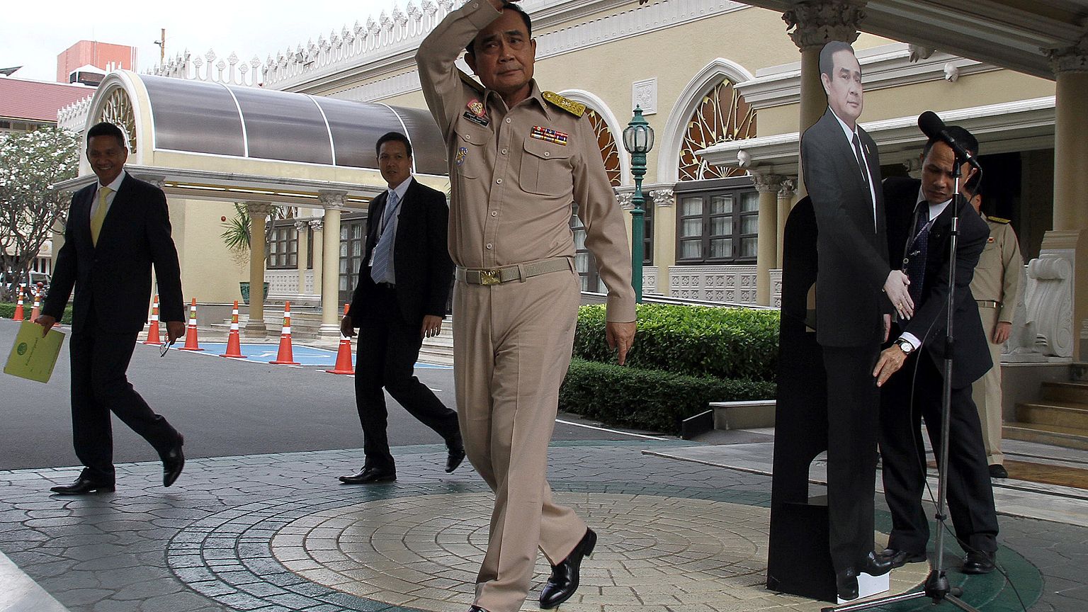 Le pied-de-nez du Premier ministre thaïlandais