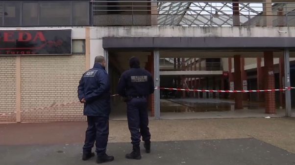 Indignation après l'incendie d'une épicerie casher à Créteil Indignation après l'incendie d'une épicerie casher à Créteil