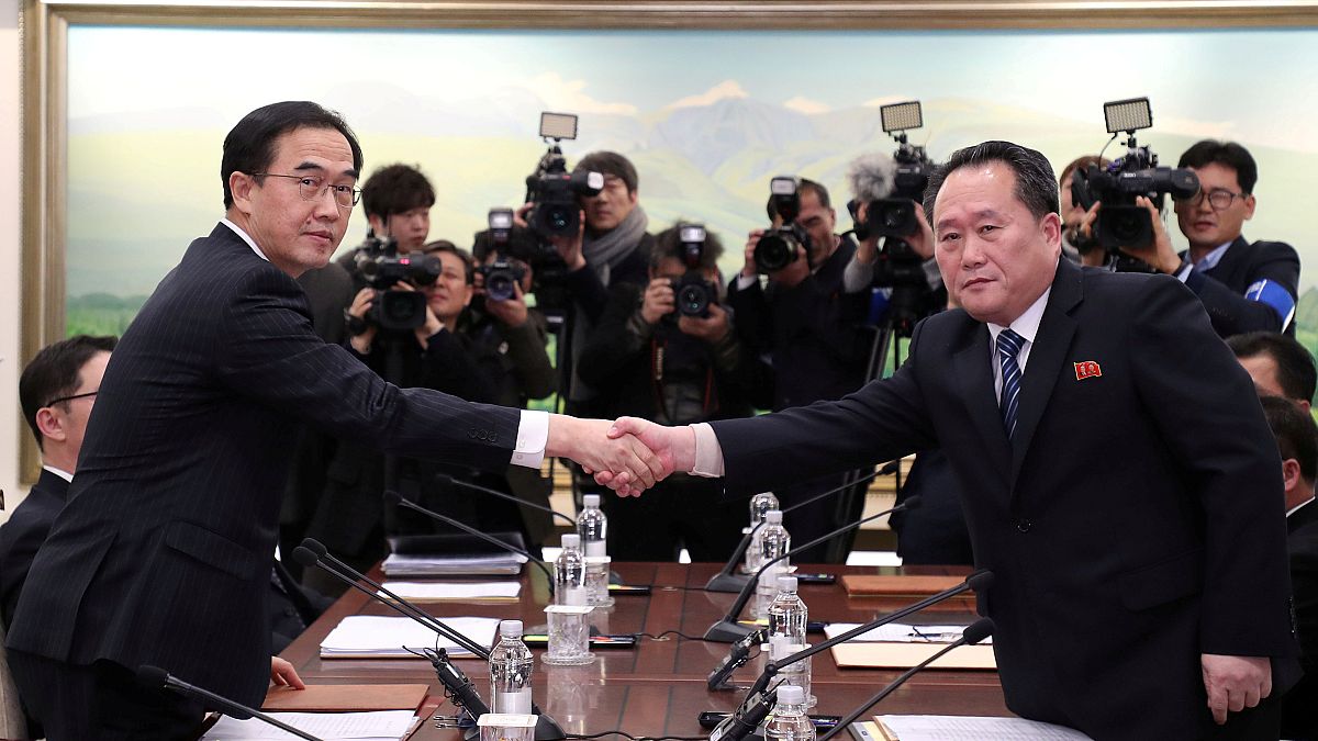 Kuzey ve Güney Kore arasında tarihi görüşme