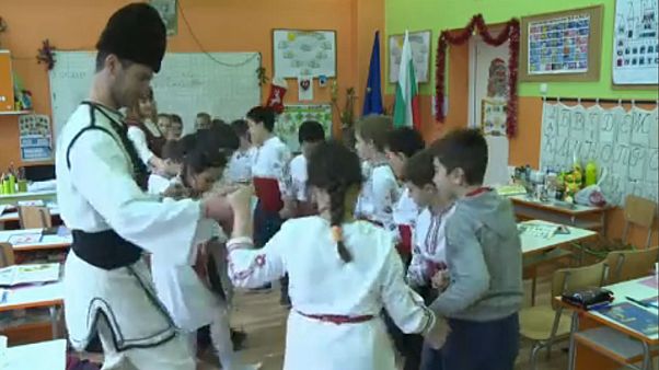 Βουλγαρία: Μαθητές δημοτικού εξηγούν τι σημαίνει ΕΕ Βουλγαρία: Μαθητές δημοτικού εξηγούν τι σημαίνει ΕΕ