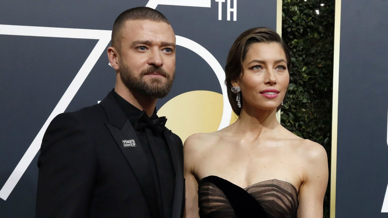 O músico brilhou nos Globos de Ouro ao lado da mulher, Jessica Biel