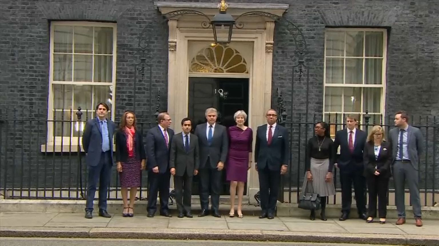 Theresa May crea un ministro 'no acuerdo' con la Unión Europea