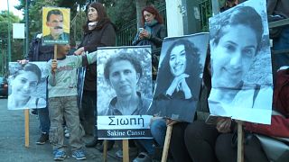 Paris'te öldürülen 3 PKK'lı için Atina'da protesto gösterisi düzenlendi