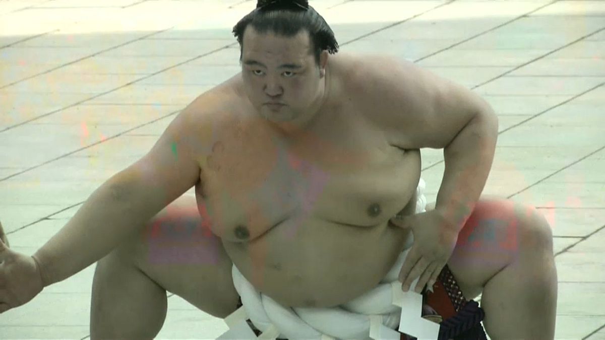 Sumo scandal threatens new season in Japan