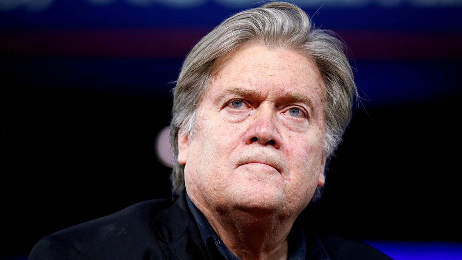 USA: Bannon lemondott a Breitbart News vezetéséről