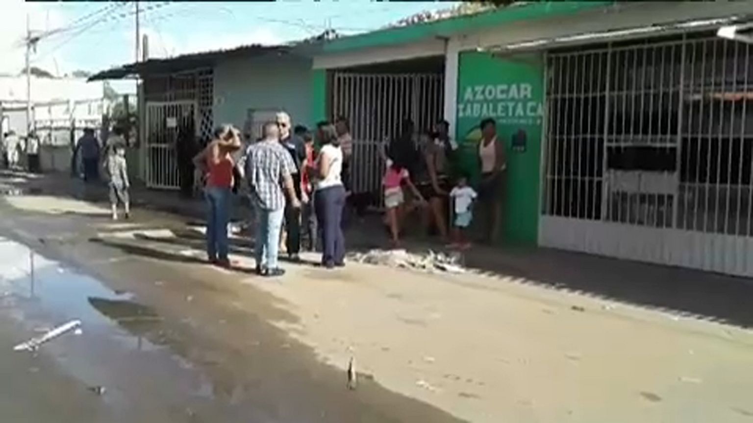 Pilhagens e protestos na Venezuela