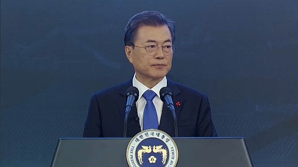 Olimpiadi e diplomazia: il presidente sudcoreano si dice pronto a incontrare Kim Olimpiadi e diplomazia: il presidente sudcoreano si dice pronto a incontrare Kim