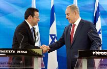 الرئيس الغواتيمالي جيمي موراليس ورئيس الحكومة الإسرائيلية بنيامين نتنياهو