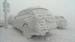 Quand la tempête crée des sculptures de glace 