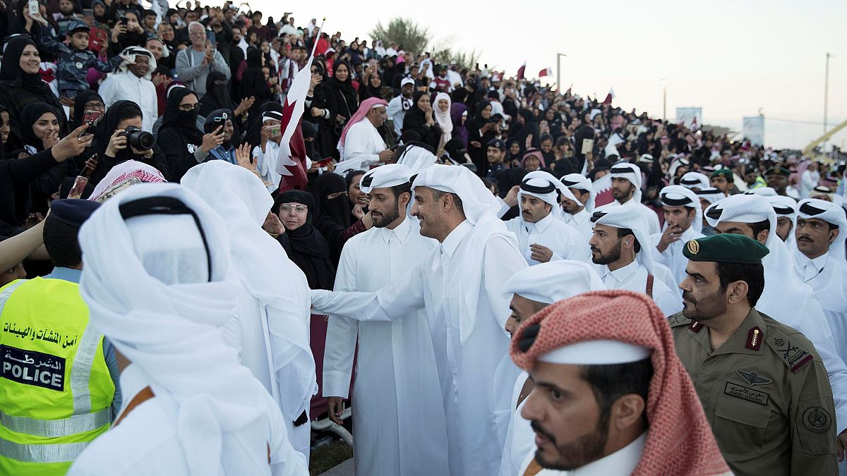 وزير الخارجية القطري يكشف عن سبب الخلاف بين الدوحة وأبو ظبي 