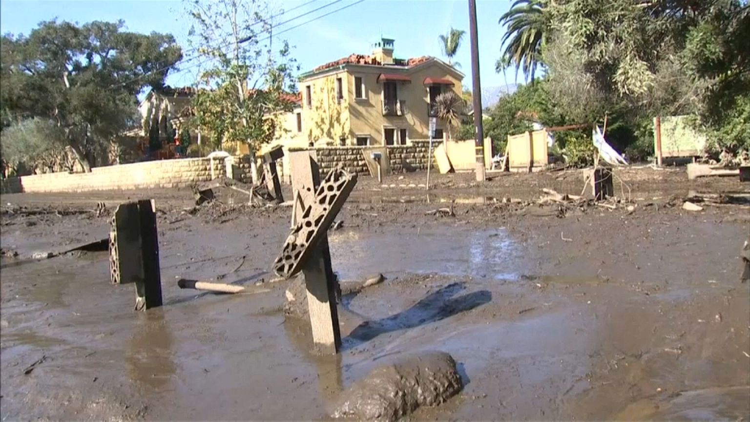 California devastata dalle frane, cresce il numero dei morti