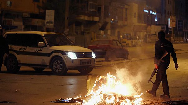 Τυνησία: Σοβαρά επεισόδια - Εκατοντάδες συλλήψεις Τυνησία: Σοβαρά επεισόδια - Εκατοντάδες συλλήψεις