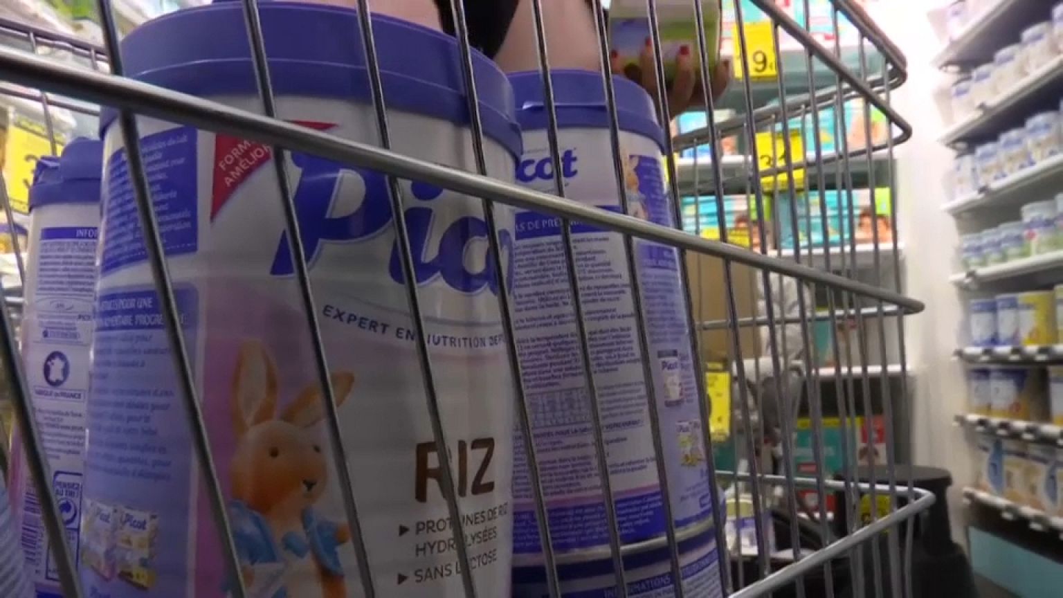 Lactalis : faute des hypermarchés, un tournant dans le scandale