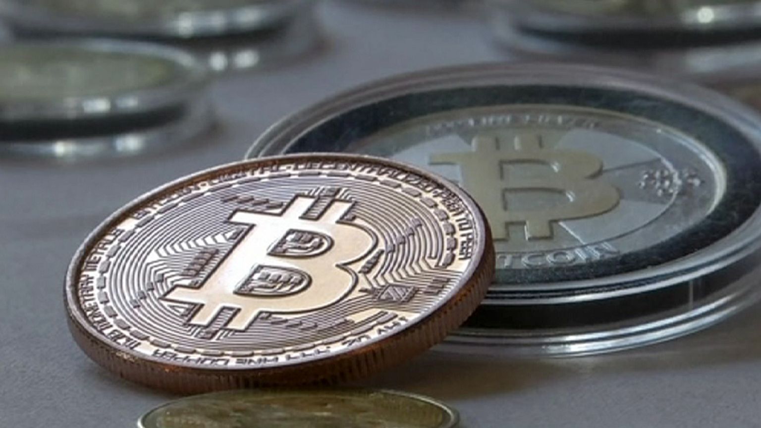 هبوط سعر البيتكوين بعد مشروع قرار كوري جنوبي بحظر العملة الرقمية