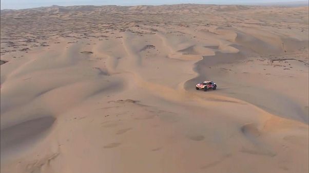 Peterhansel es más líder de un Dakar que no perdona Peterhansel es más líder de un Dakar que no perdona