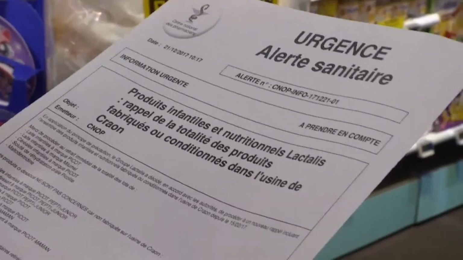 Aumenta o escândalo do leite de bebé contaminado à venda em França