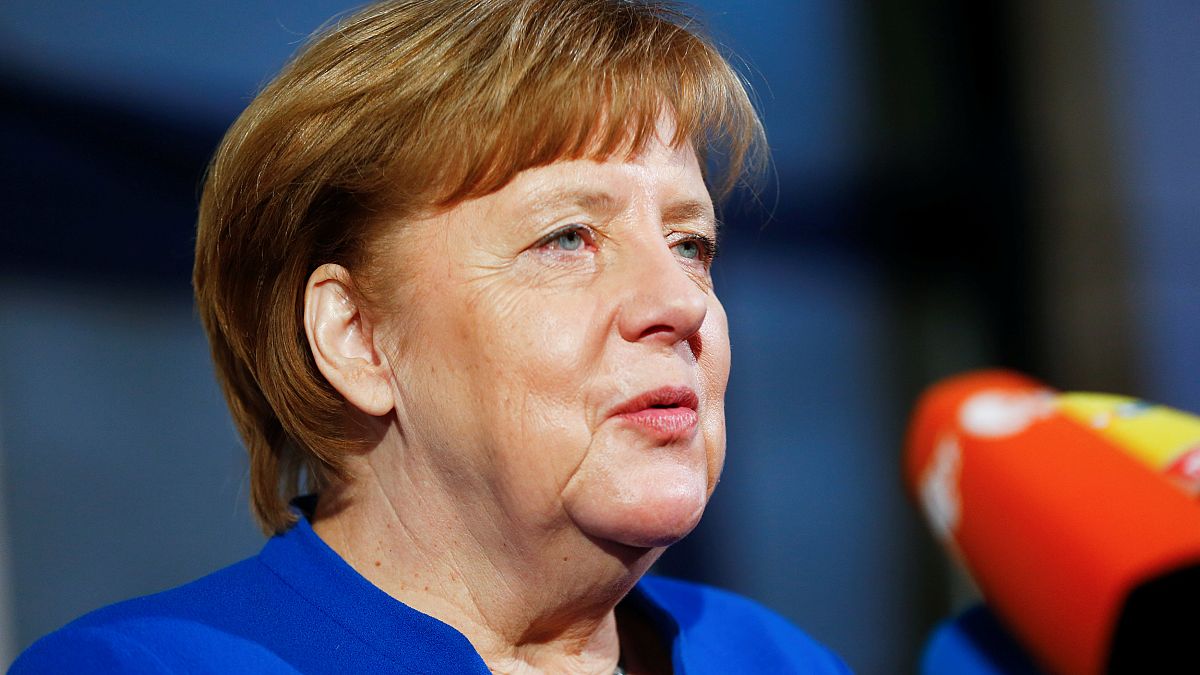 Γερμανία: Μεγάλα εμπόδια στις συνομιλίες βλέπουν Μέρκελ και Σουλτς