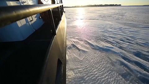 Ледокол в Бостонской гавани