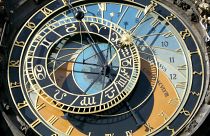 Prague Orloj goes back in time