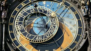 Prague Orloj goes back in time