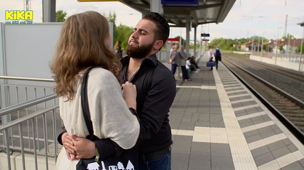 Malvina, Diaa und die Liebe“ um diese Kika-Doku gibt es gerade viel Aufregu Malvina, Diaa und die Liebe“ um diese Kika-Doku gibt es gerade viel Aufregu