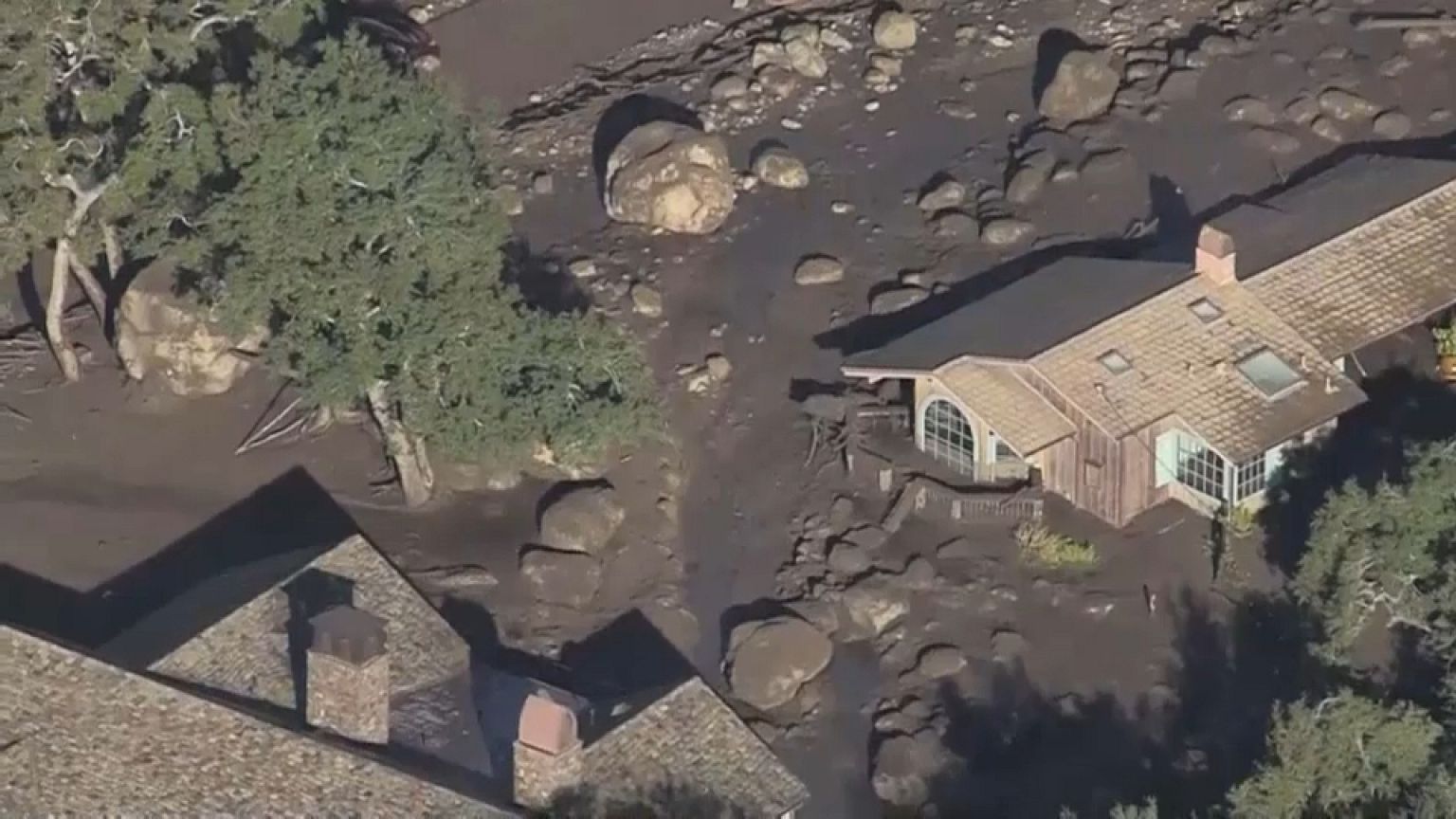 Californie : des images impressionnantes de la coulée de boue