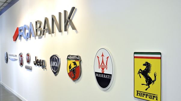 Fca investe 1 miliardo di dollari negli Usa e dà un bonus ai dipendenti Fca investe 1 miliardo di dollari negli Usa e dà un bonus ai dipendenti