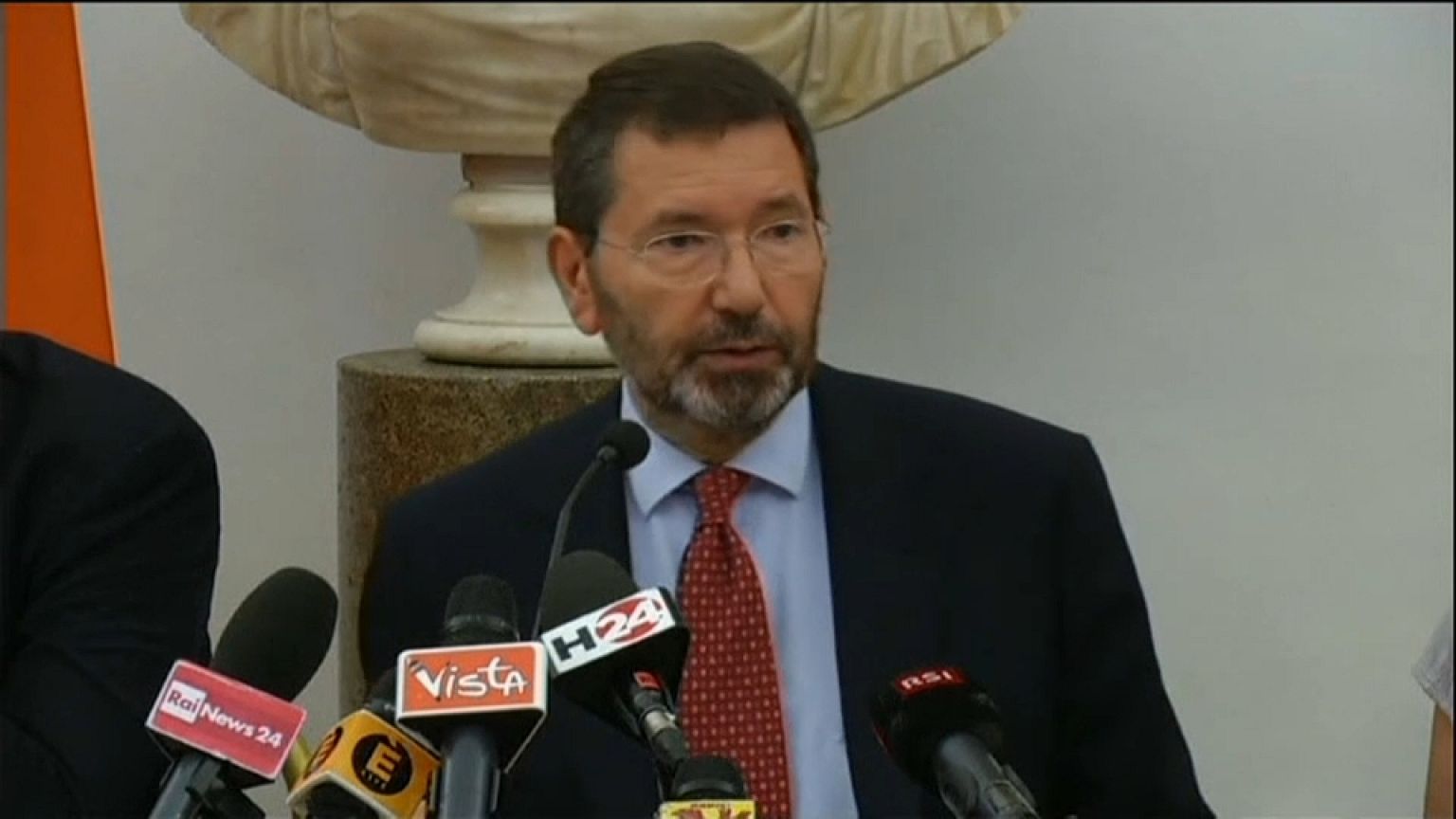 Ignazio Marino, exalcalde de Roma, es condenado por malversación