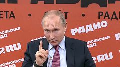 Il presidente della Federazione Russa Vladimir Putin durante un incontro co