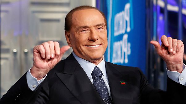 Berlusconi sobre el acoso machista: "Siempre son las mujeres las que intentan seducirme" Berlusconi sobre el acoso machista: "Siempre son las mujeres las que intentan seducirme"