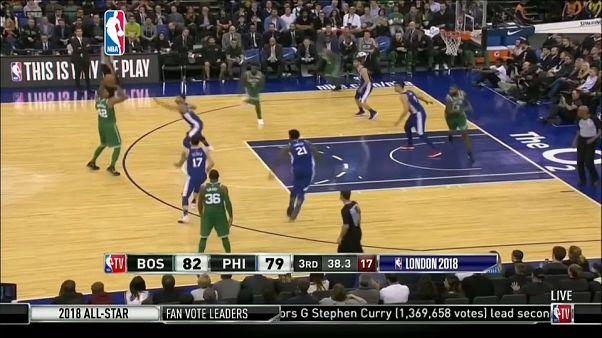 Sobresaliente triunfo de los Celtics ante los Sixers en la 'noche europea' de la NBA Sobresaliente triunfo de los Celtics ante los Sixers en la 'noche europea' de la NBA