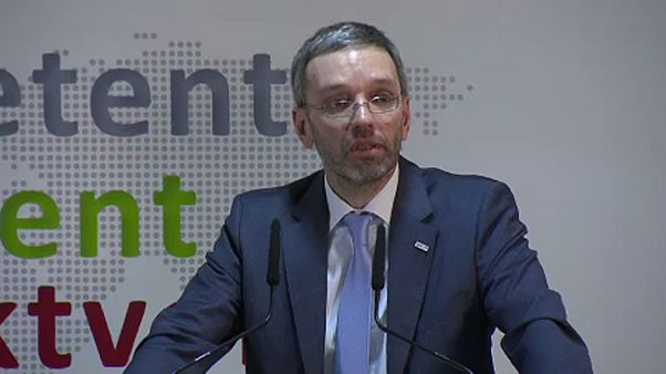 Αυστρία: Δήλωση υπουργού παραπέμπει στο ναζισμό Αυστρία: Δήλωση υπουργού παραπέμπει στο ναζισμό