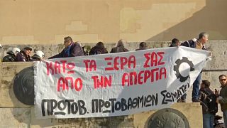 Греки отстаивают право на забастовку