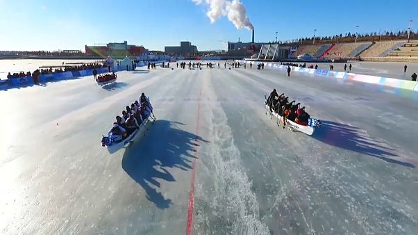 Course de bateaux sur glace Course de bateaux sur glace