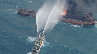 Un pétrolier iranien toujours en feu au large de la Chine