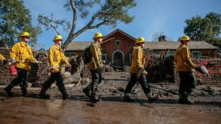 'Time running out' in search for California mudslide missing