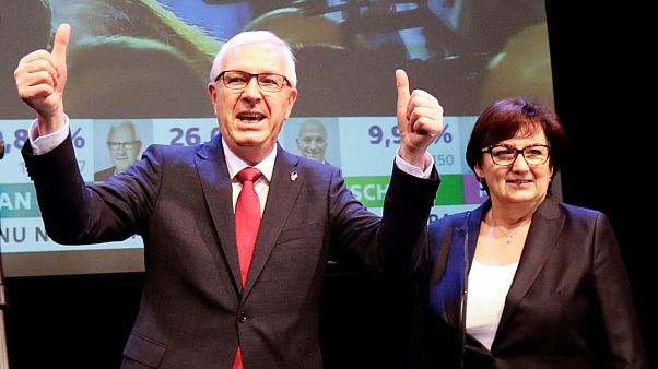 El presidente checo Miloš Zeman se enfrentará a Jiří Drahoš en la segunda vuelta El presidente checo Miloš Zeman se enfrentará a Jiří Drahoš en la segunda vuelta