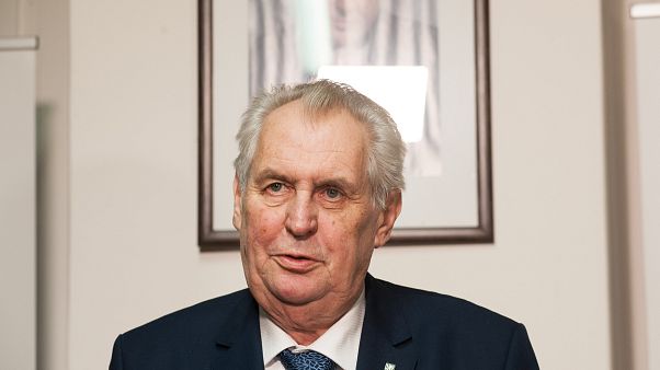Presidenziali in Repubblica Ceca, ballottaggio Zeman-Drahos Presidenziali in Repubblica Ceca, ballottaggio Zeman-Drahos
