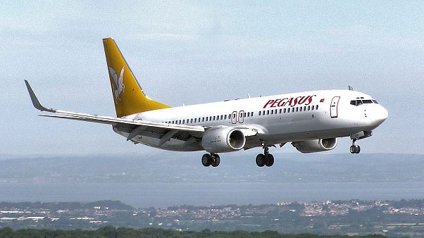 Avião sai da pista durante aterragem no noroeste da Turquia Avião sai da pista durante aterragem no noroeste da Turquia
