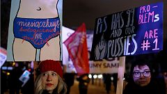 Az abortusztörvény szigorítása ellen tiltakoztak Lengyelországban