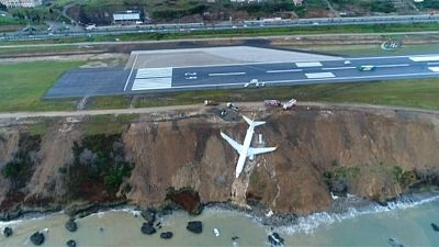 Türkei: Passagierflugzeug rutscht beinahe ins Meer