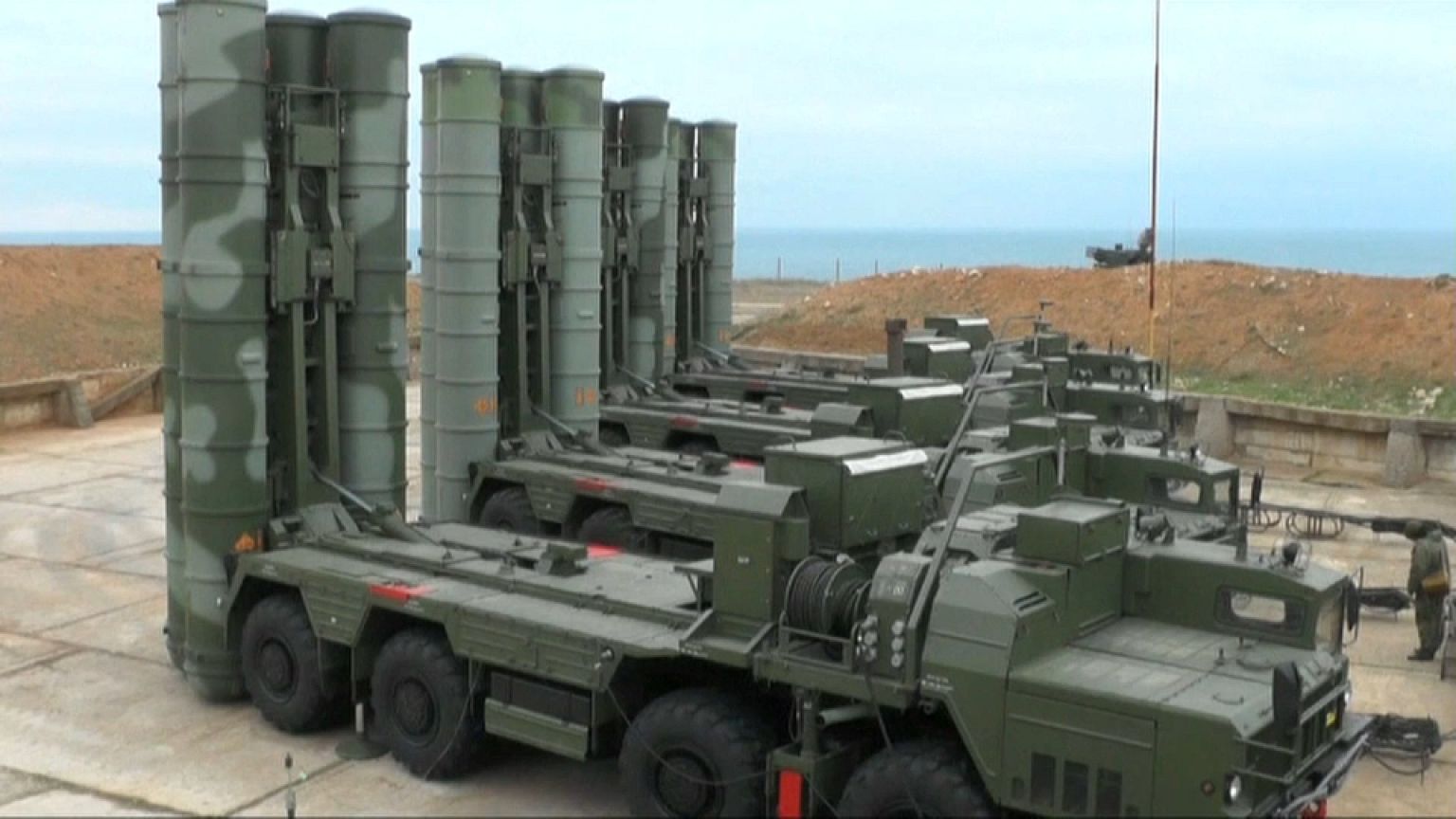 Missili russi a Sebastopoli: Mosca blinda i cieli di Crimea