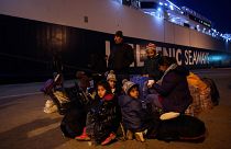 Σάμος: Στο επίκεντρο της προσφυγικής κρίσης - Αλληλεγγύη και κόπωση