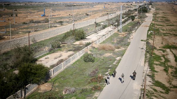 İsrail Gazze ile Mısır arasındaki tüneli bombaladı İsrail Gazze ile Mısır arasındaki tüneli bombaladı