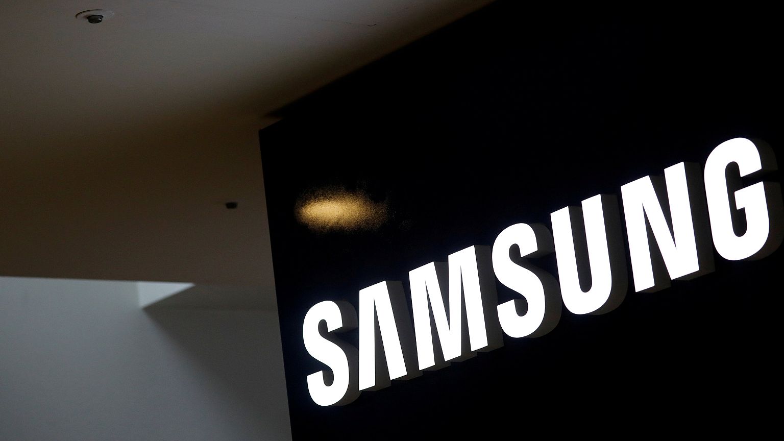 سامسونغ تعلن موعد إصدار GALAXY X الجديد وتكشف أهم مميزاته 
