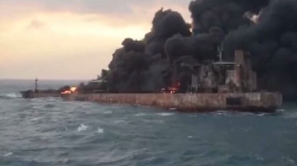 Cisterna affondata, Iran non recupera i corpi Cisterna affondata, Iran non recupera i corpi